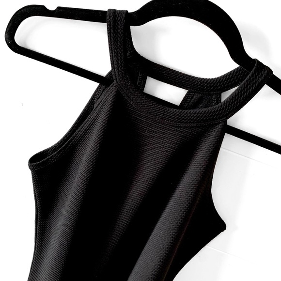 High Neck Sleeveless Top Set - Picture 7 of 14